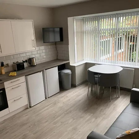 Ormesby Lodge, *